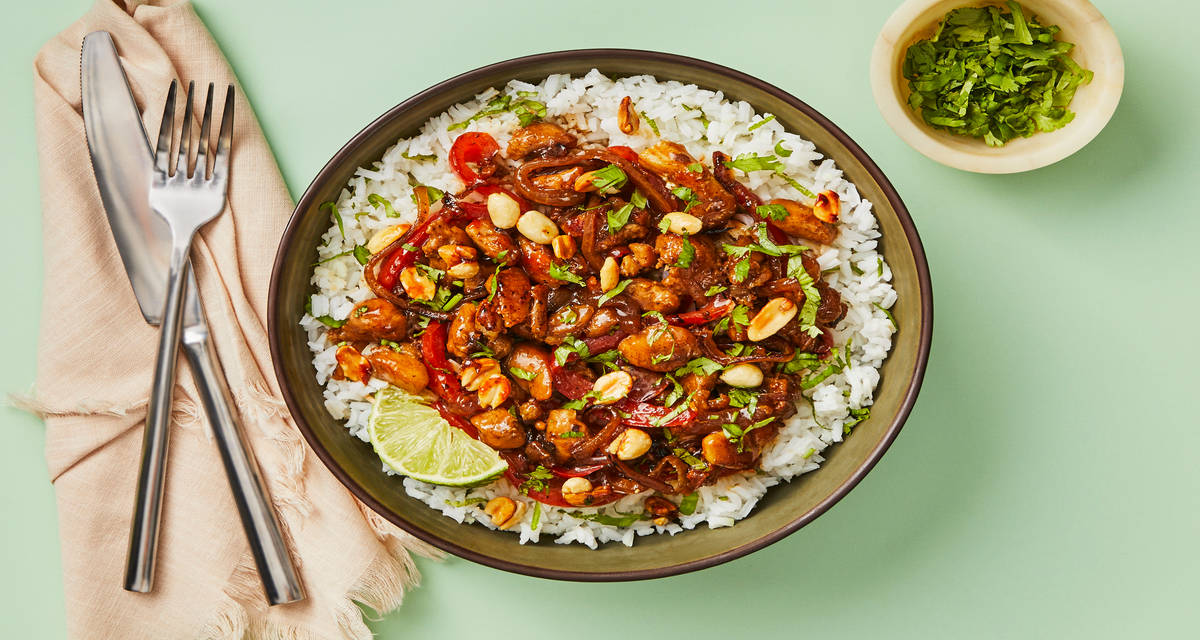 Sweet Chili Chicken Bowls with Chicken Thighs, Jasmine Rice, Bell Pepper & Candied Peanuts