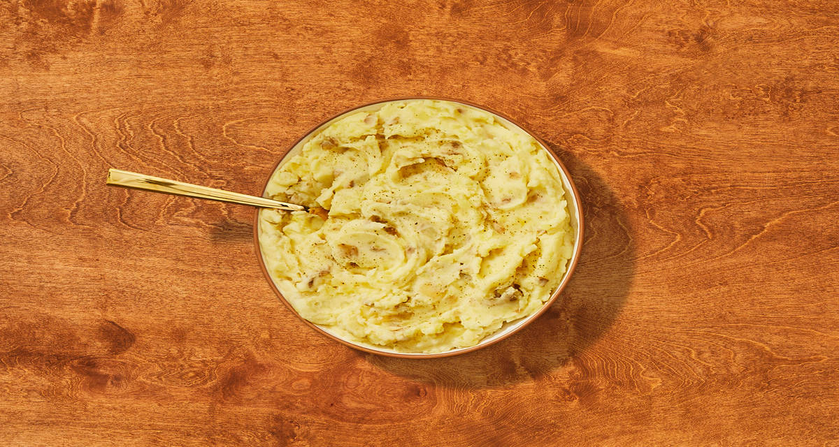 Creamy Mashed Potatoes with Garlic & Sour Cream