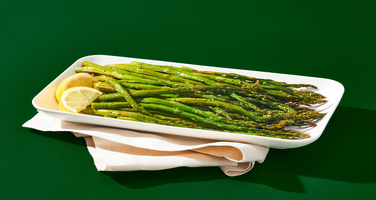 Lemony Herb-Roasted Asparagus ’Tis the season(ing)! | 4-6 Servings