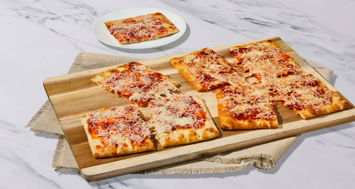 Classic Cheese Flatbread  You wanna pizza me? | 2 Servings
