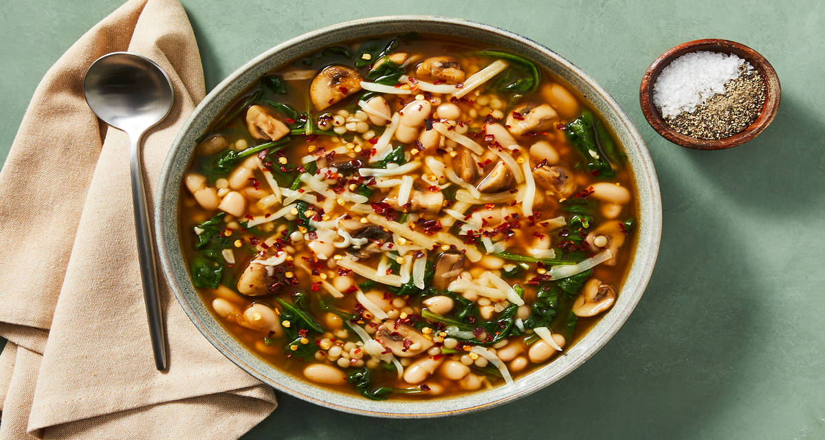 Chicken, Cheesy Spinach & Mushroom Soup  with Pearl Pasta, Cannellini Beans & Chili Flakes