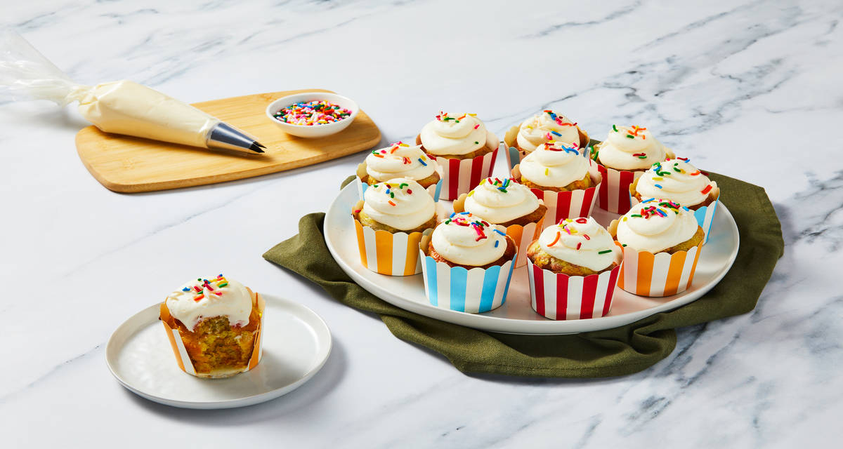 Tie-Dye Cupcakes with Buttercream Frosting & Rainbow Sprinkles | 12 Servings