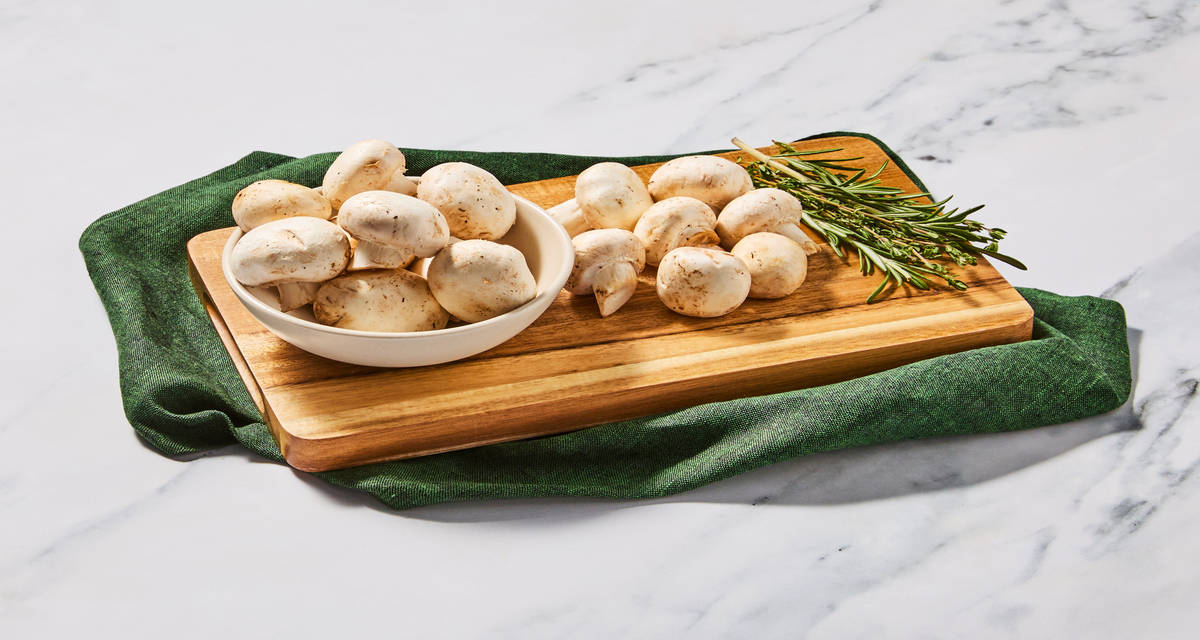 Button Mushrooms Add a little somethin’ extra | 4 oz