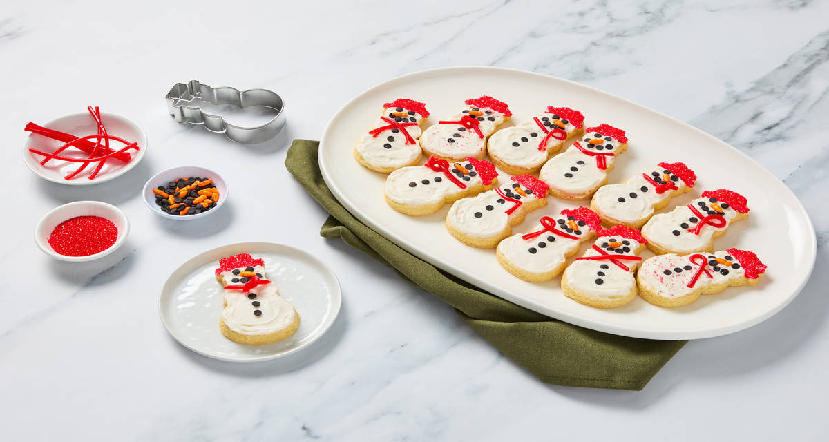 Snowman Cookie Kit with festive decorations | 12 Cookies