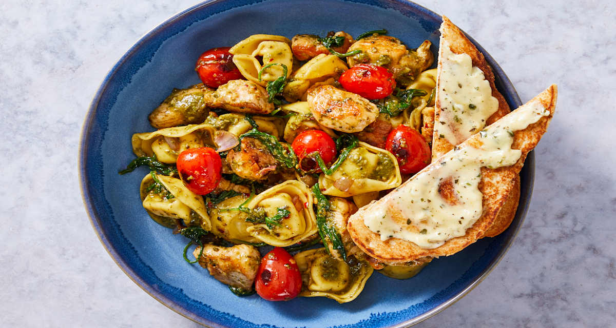 Pesto Chicken Tortelloni with Charred Tomatoes & Spinach-image