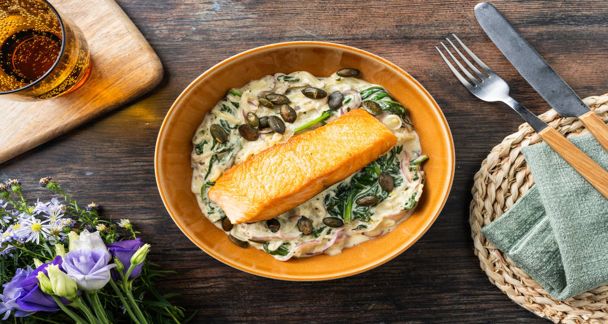 Keto-salmon W31 met spinazie en courgette
