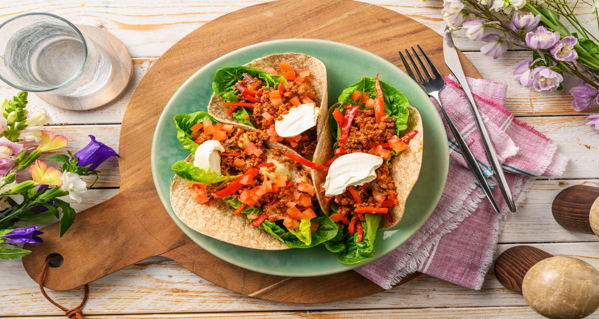sla taco veggie With melted cheese and sour cheese