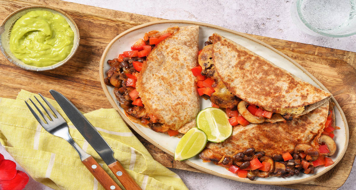 Veggie - Core - Mexican tortilla's with a lime carrot and tomato salsa