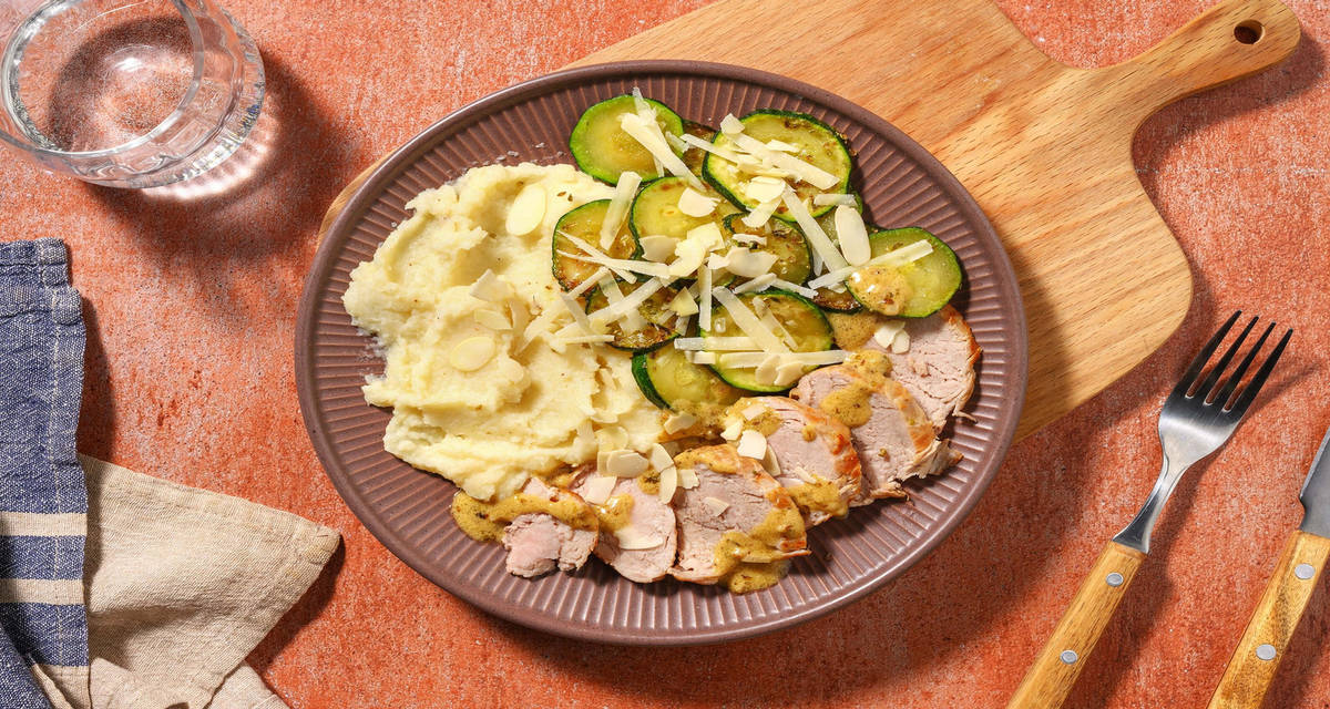 Puur eten + Keto - pork tenderloin with onion and thyme jus