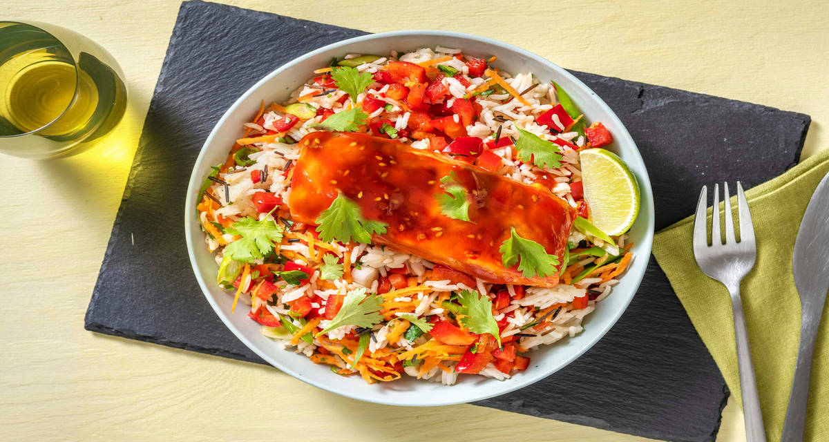 Lax med asiatisk glaze grönsaksris och lime