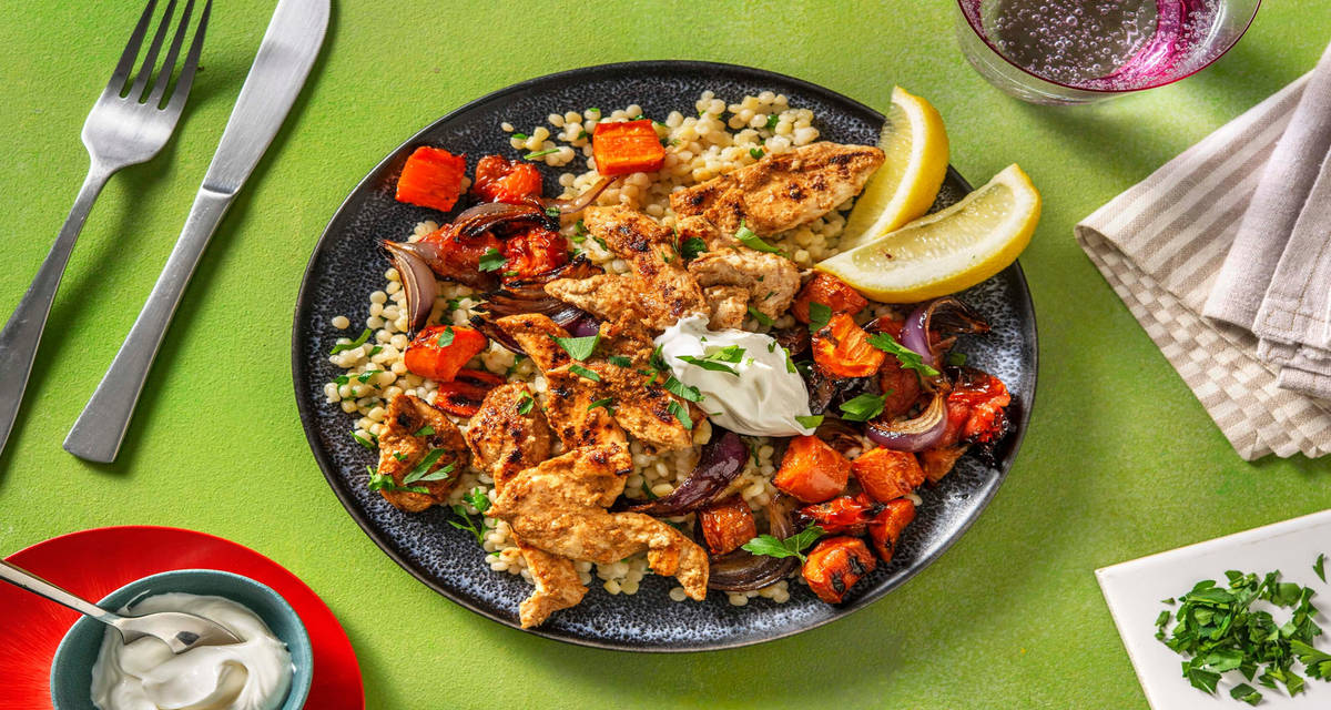Yoghurtmarinerad kyckling med honungsrostade grönsaker och pärlcouscous