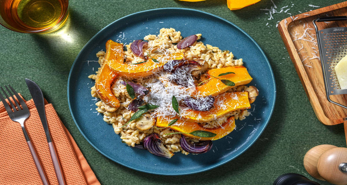 Risotto d'orge perlé et courge butternut rôtie pecorino, champignons et sauge croquante