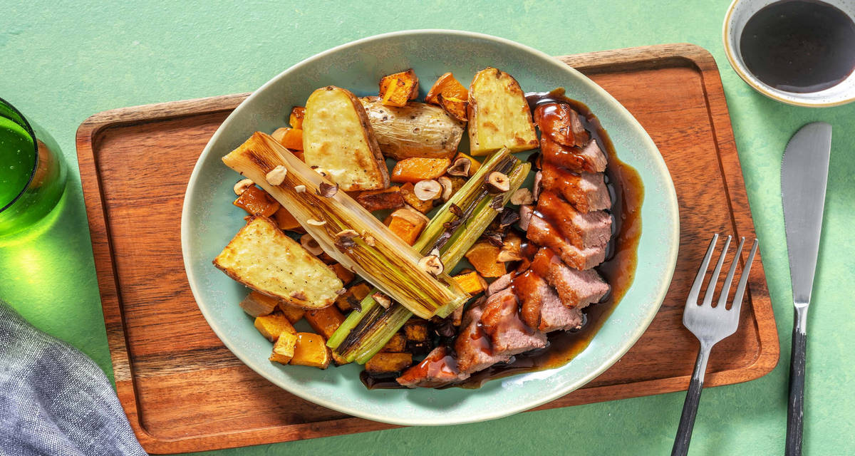 Filet de canette & butternut rôti avec des noisettes et une sauce miel-balsamique