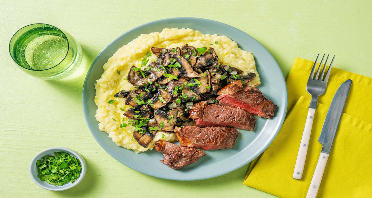 Straccetti di manzo con funghi trifolati e purè light di cavolfiore