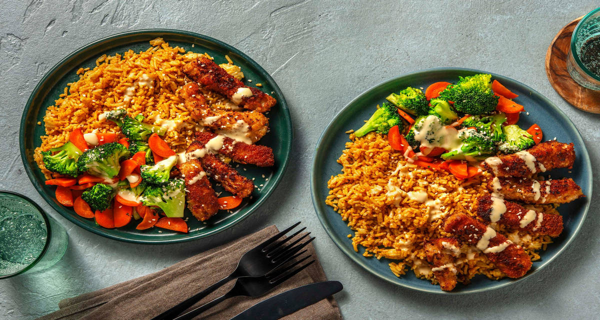 Pankopanerat fläsk med vitlöksstekt broccoli och sesammajonnäs