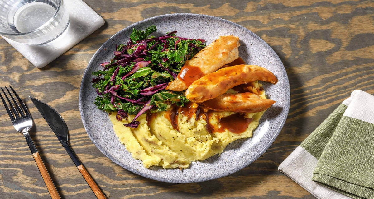 Pandestegt kylling i rødvinssauce med grov kartoffelmos og sprød kålsalat