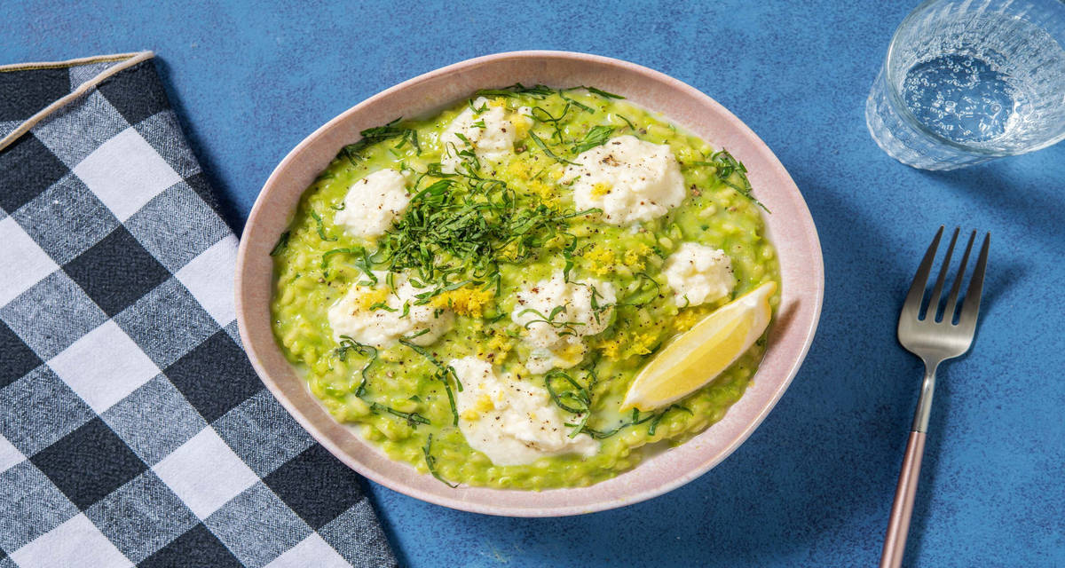 Risotto ai piselli e mozzarella di bufala con scorza di limone e basilico