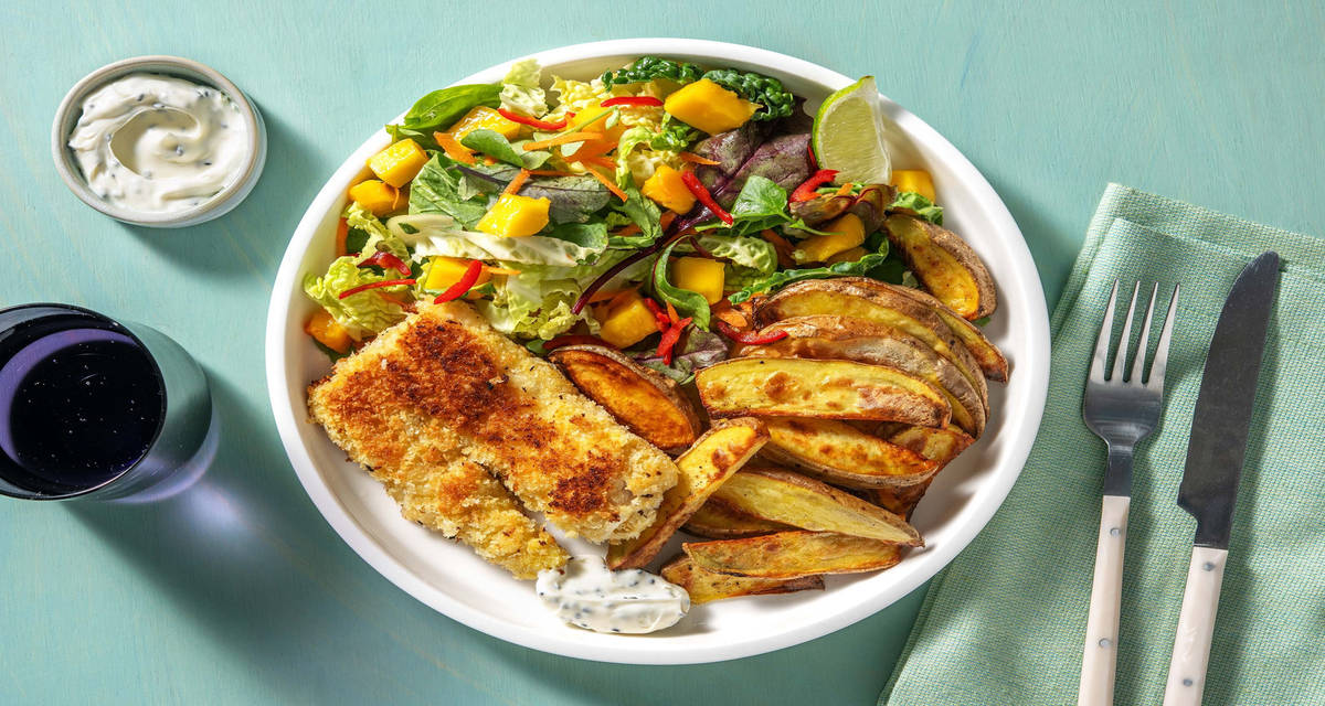 Pankopanerad sej med rostad potatis och mangosallad