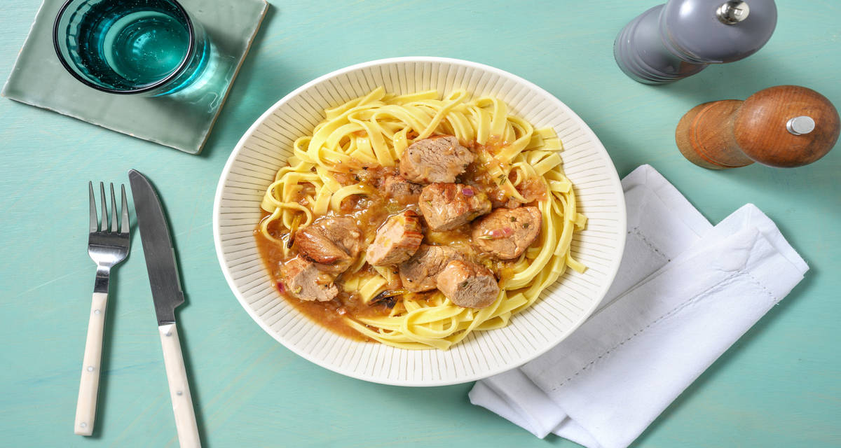 Carré de porc aux prunes & romarin avec des tagliatelle fraîches