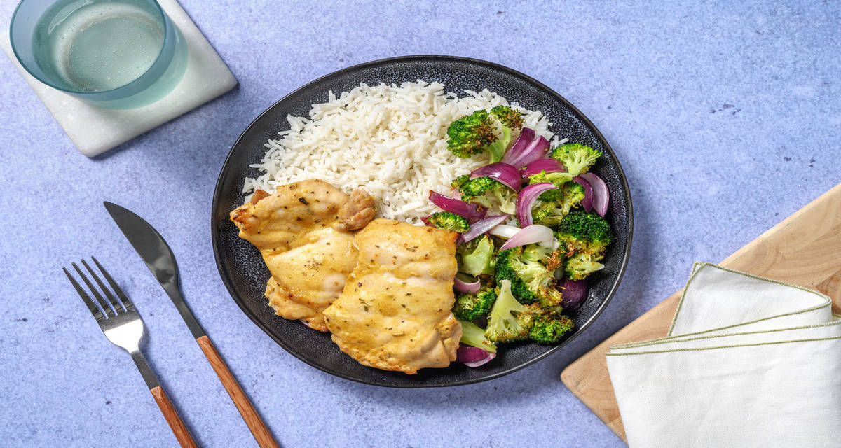 Muslos de pollo al limón con tomillo acompañado de brócoli asado y arroz basmati