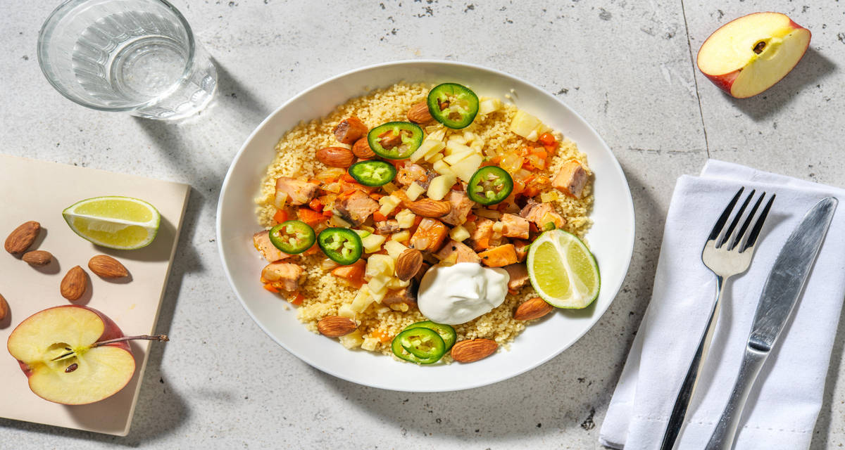Couscous con salmone affumicato e yogurt mele fresche, lime e Jalapeño piccante