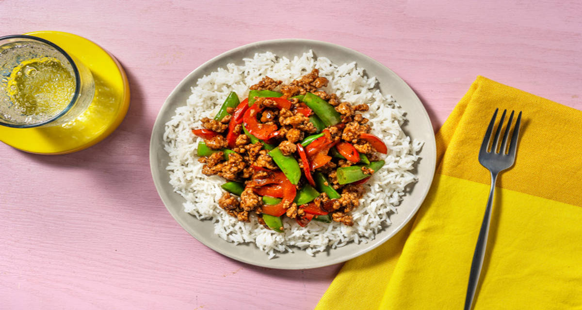Quick and Easy Stir-fried Beef with sugar snaps and bell pepper