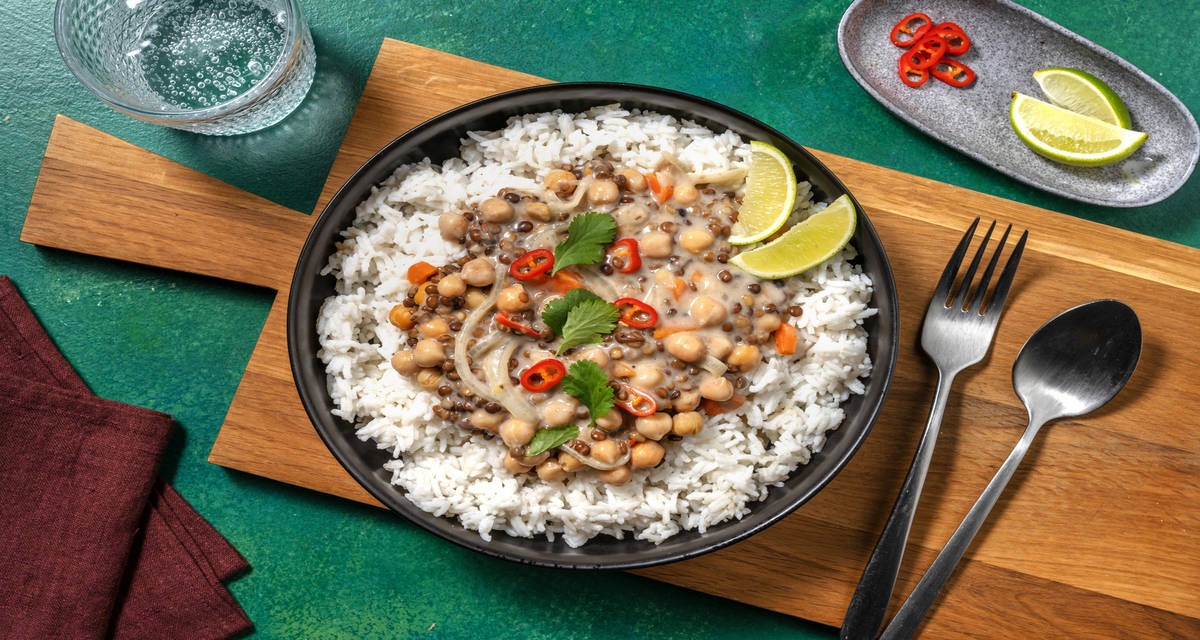 Dahl di legumi e latte di cocco con lemongrass, lime e coriandolo