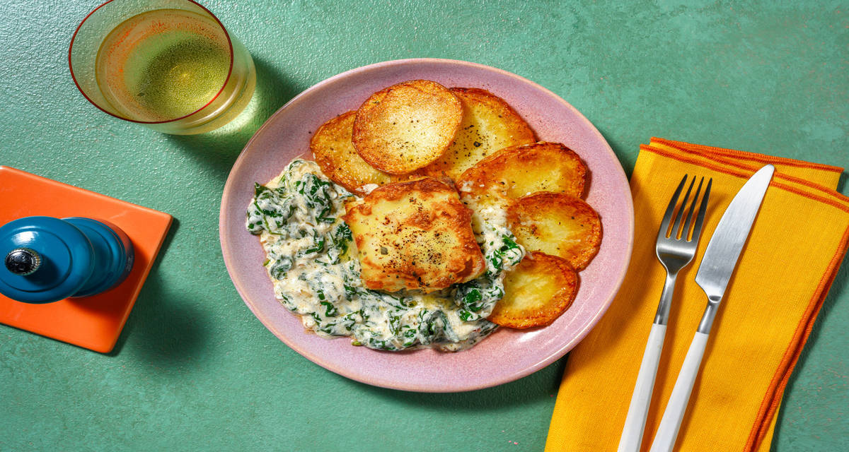 Bacalao al horno con alioli gratinado acompañado de espinacas a la crema y patatas panadera