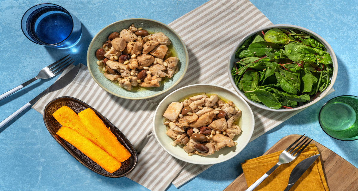 Spezzatino di pollo e olive alla Ligure con polenta, pinoli e insalata