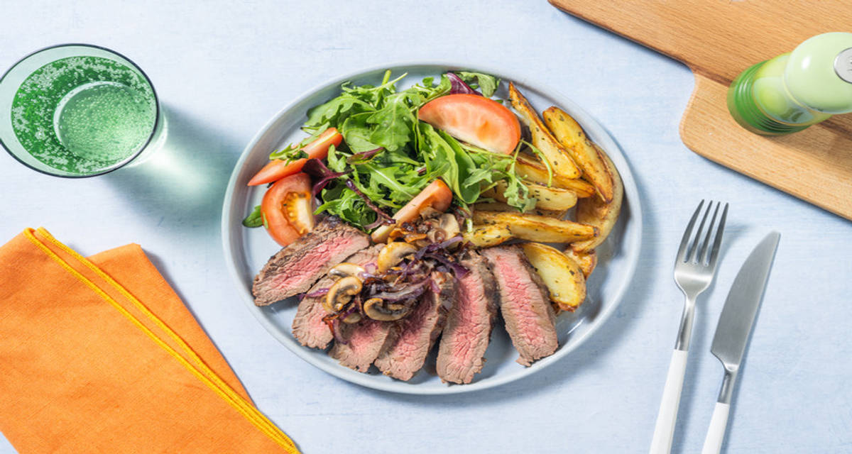 Filet mignon de bœuf & pommes de terre sautées champignons et mesclun