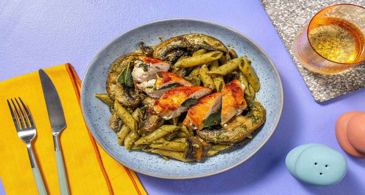 Saltimbocca : roulés de poulet au fromage avec des penne au pesto & portobellos