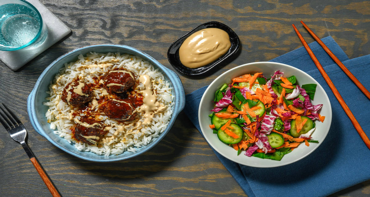 Boulettes de bœuf sauce teriyaki avec du riz au gomasio & une salade