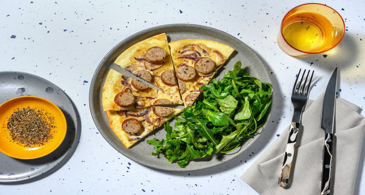 Tarte fine boudin blanc & oignons avec une base crème-moutarde & du thym