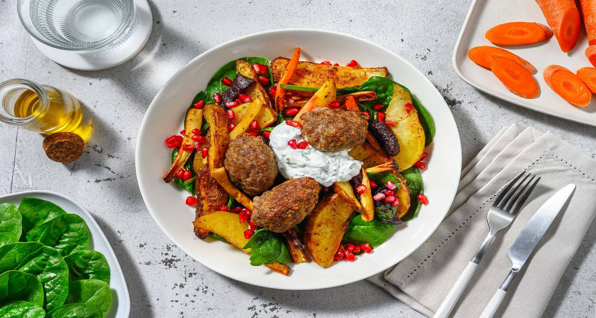 Pannstekta koftas med za'atar-rotfrukter och granatäpple