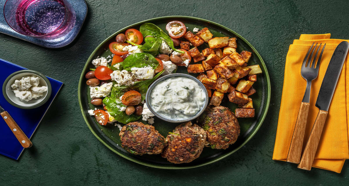 Stekta spenat- och ostkoftas med grekisk salladsost och hemlagad tzatziki