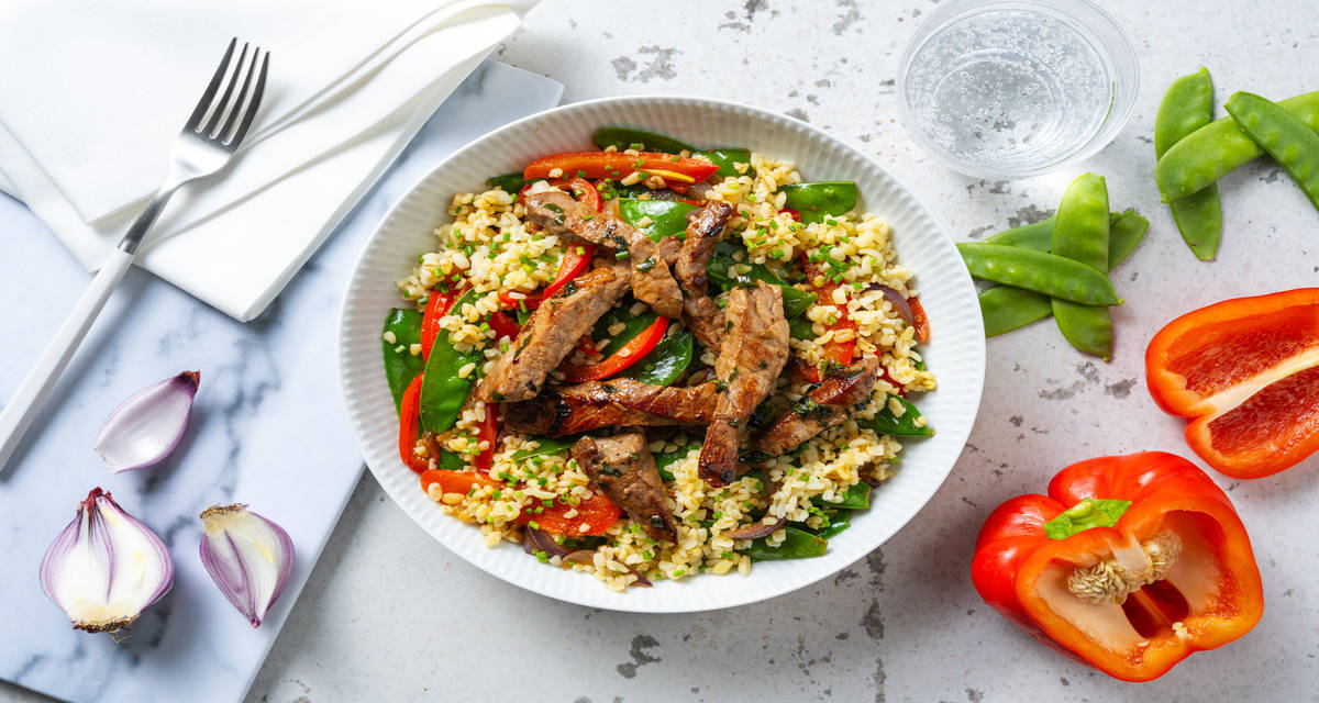Émincés de bœuf, boulgour & herbes fraîches pois mange-tout et épices du Moyen-Orient