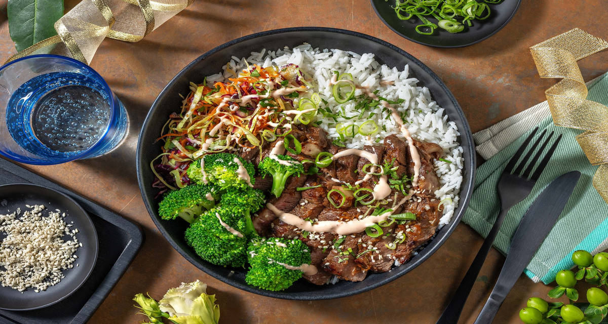 Bowl gourmand de steak en sauce bulgogi brocoli et mayonnaise au kimchi