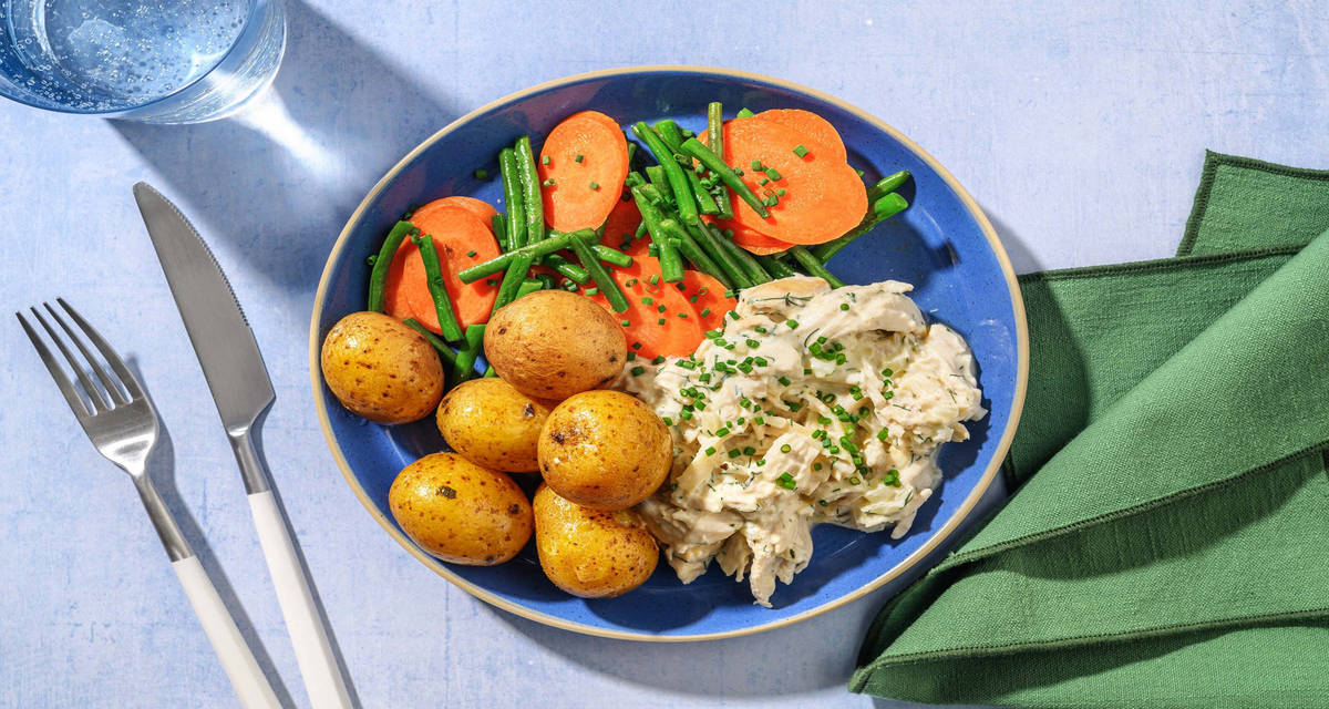 Krämig kycklingfrikassé med haricots verts och smörslungad potatis