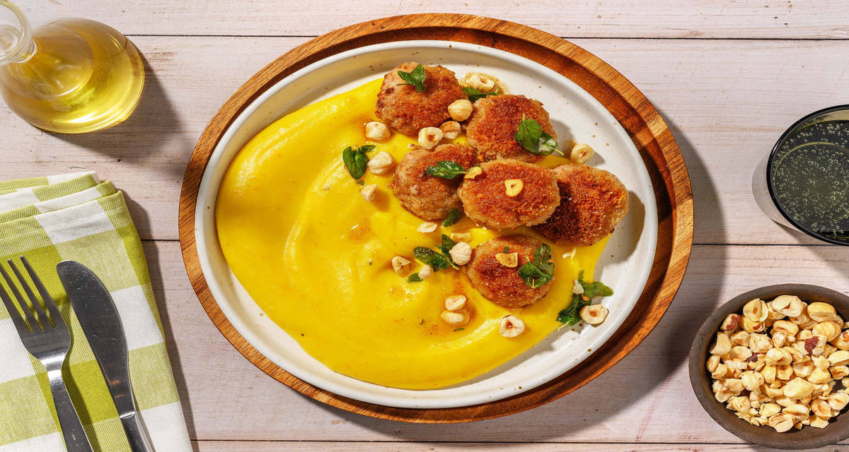 Mondeghili - polpette di maiale dorate con crema di zucca alla salvia e nocciole