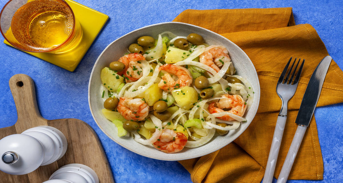 Insalata di mare alle mazzancolle e finocchi con patate lesse, sedano, olive e orangette