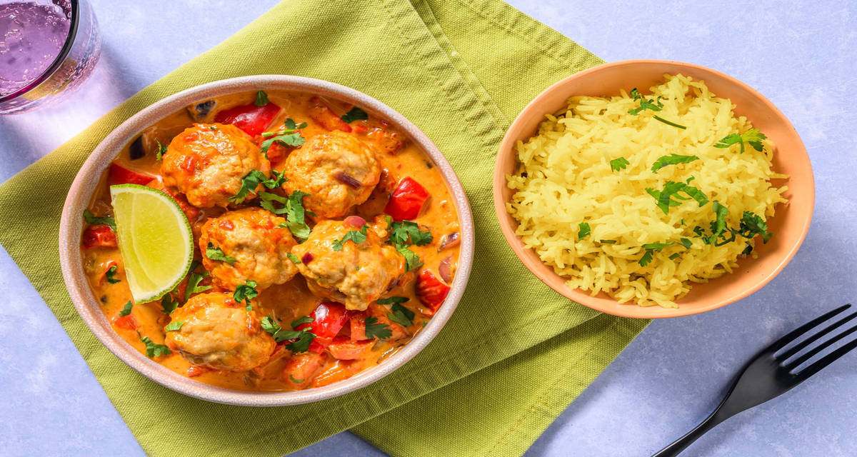 Polpette di pollo tikka masala con spezie 'tandoori', peperoni e riso Basmati