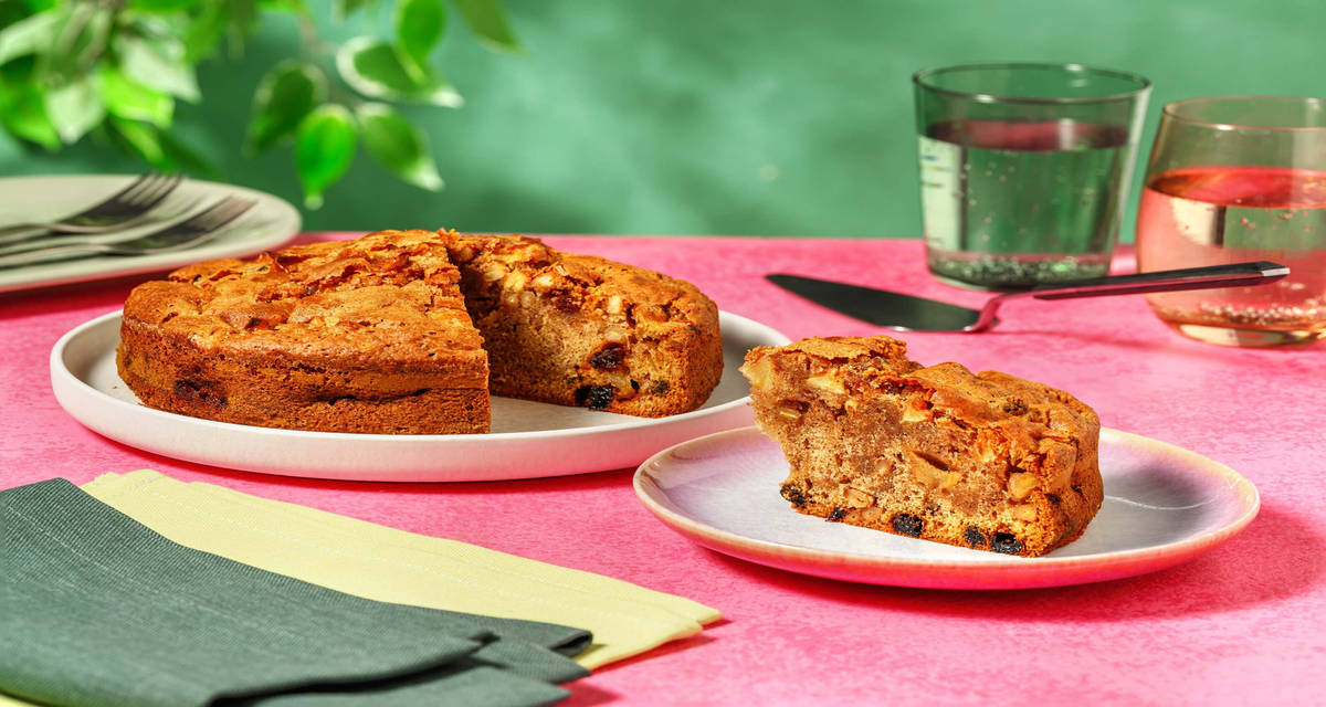 Torta strüdel alle mele e uvetta con cannella e pinoli | 6-8 porzioni | Versa e inforna