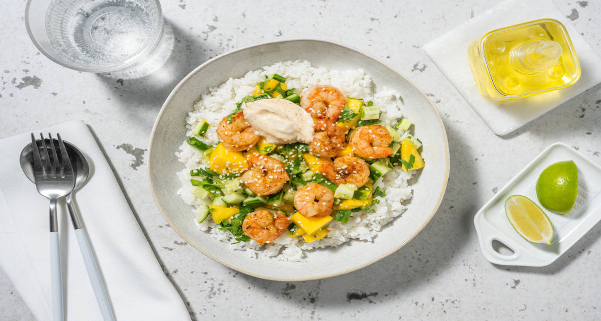 Spicy Bowl : crevettes dorées, citron & mangue garni de mayo au piri-piri & coriandre