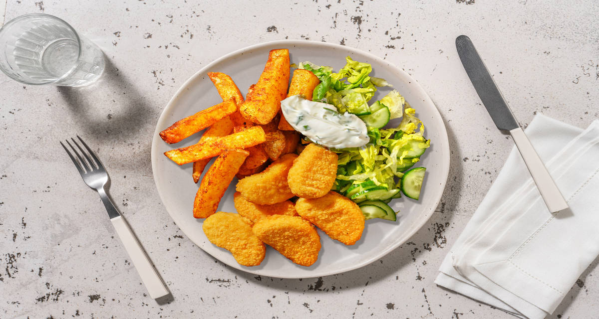 Le Végé : nuggets veggies & mayo à l'aneth avec des frites au paprika & une salade
