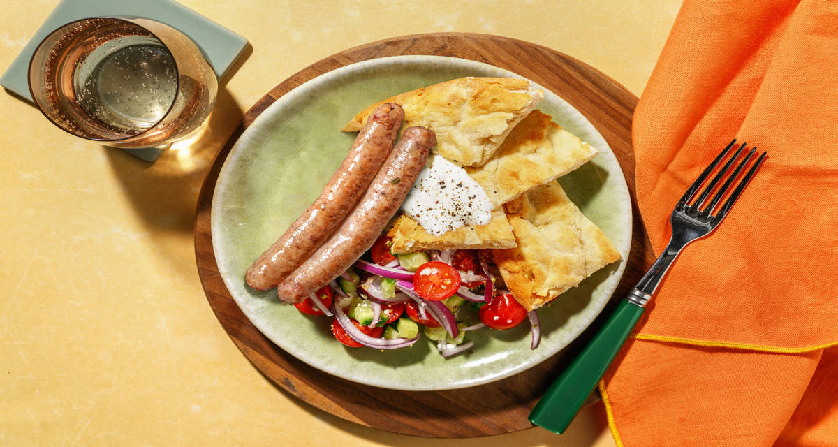 La Grecque : chipos, pita & labneh express avec des tomates & du concombre