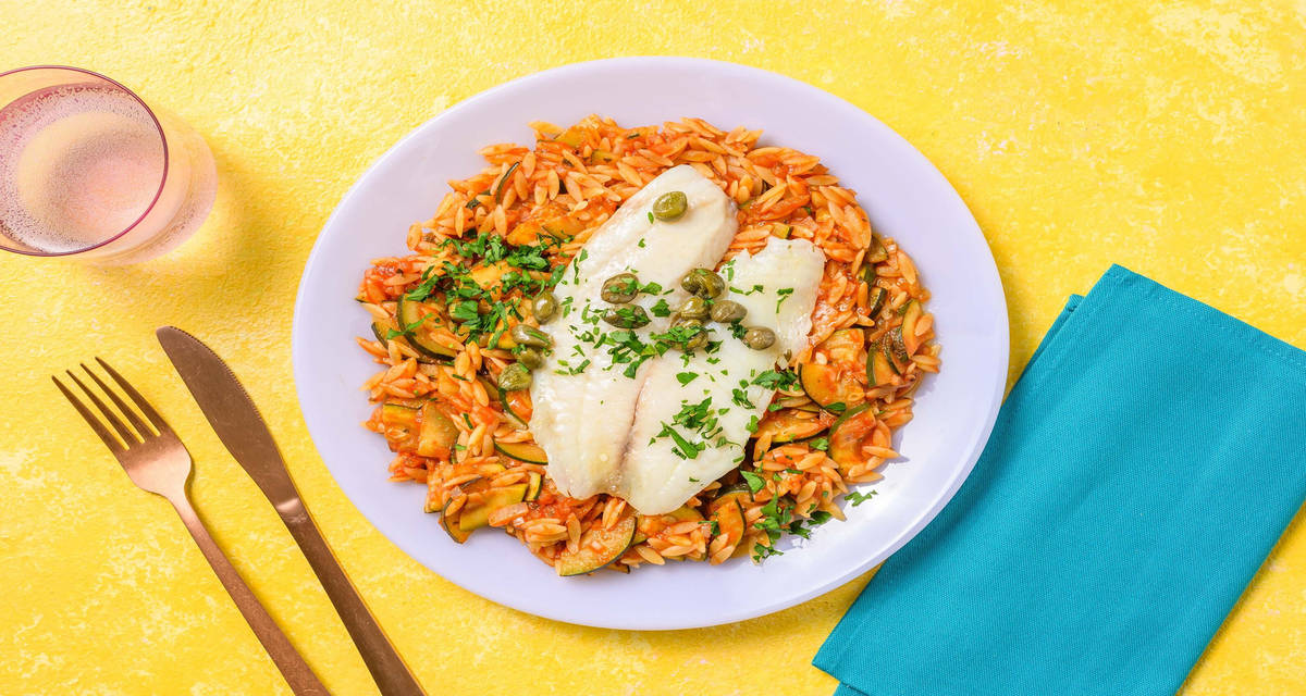 Filet de pangasius sur orzo à la tomate courgette, câpres et persil