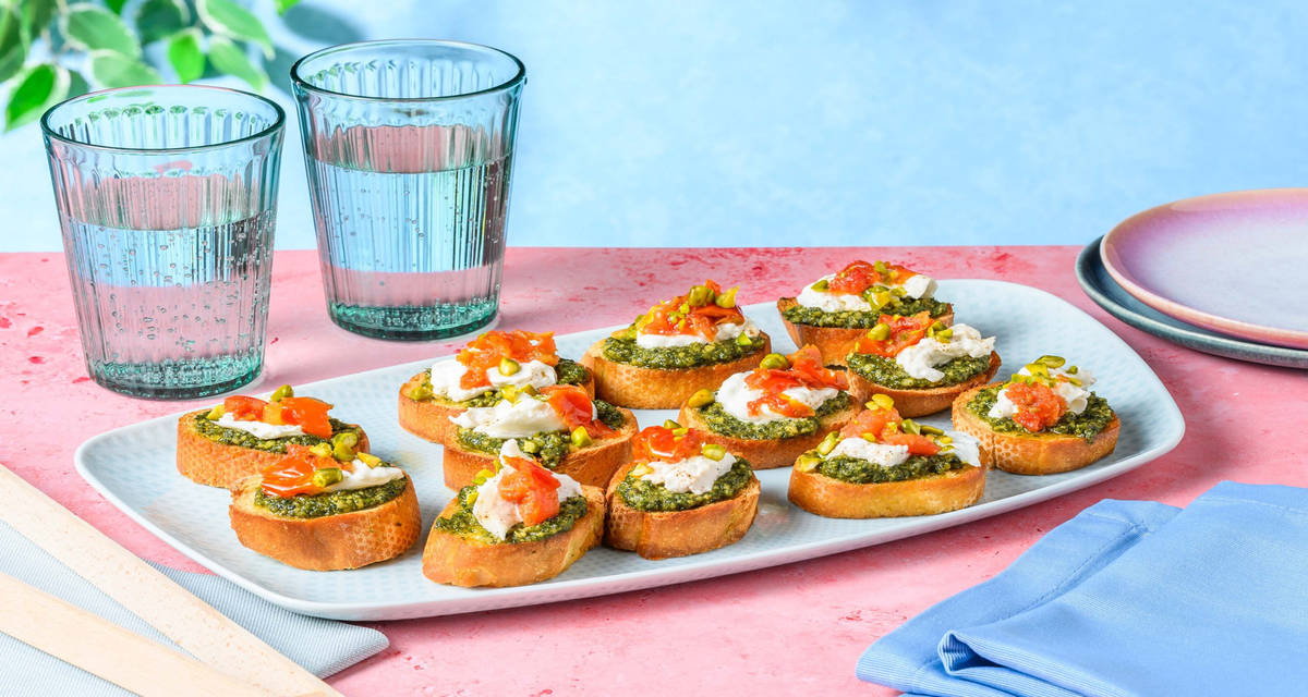 Crostini de Pâques burrata & pesto +/- 12 toasts | 2 portions