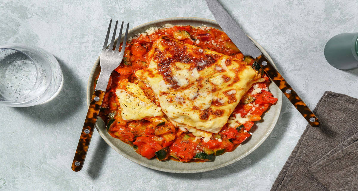 Primavera lasagne met Siciliaanse kruiden met romige saus en Goudse kaas