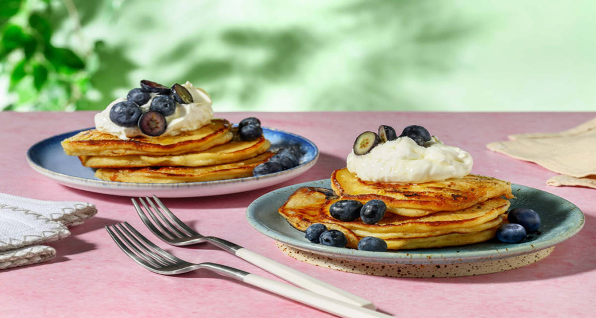 Amerikaanse stijl pancakes 2 porties | met blauwe bessen en Griekse yoghurt