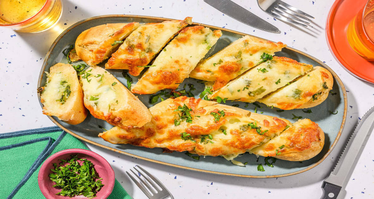 Mozzarella-knoflookbrood als extra Bijgerecht | met huisgemaakte peterselie-knoflookboter